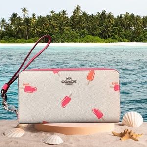 Brand New Coach Popsicle Wallet